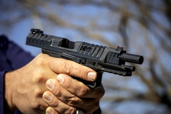 PISTOLET RIVAL DARK SIDE 9X19